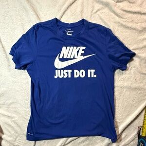 Classic Nike Men's  T-Shirt OG Slogan and Logo